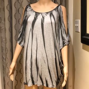 BNWOT Size S Enti Glamour Cold Shoulder Grey Top